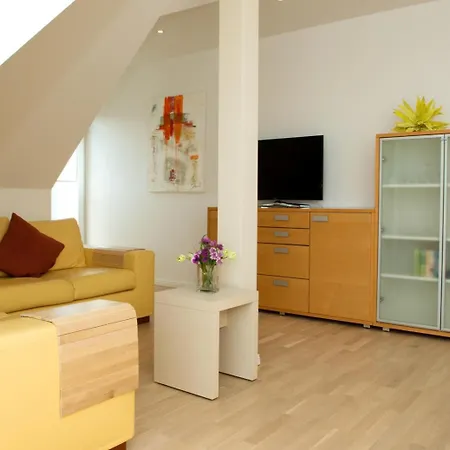 Darssblick, Penthouse-wohnung Fuer 4 Personen Mit Meerblick In