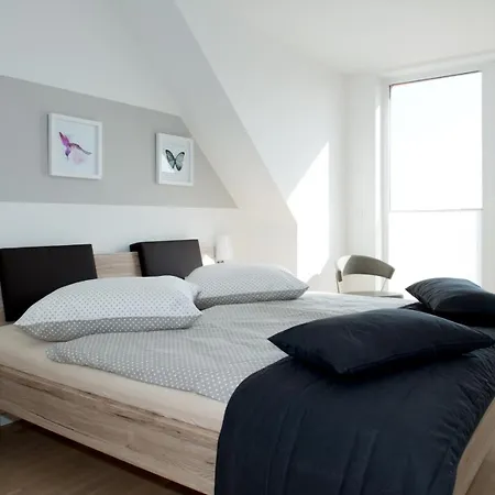 Darssblick, Penthouse-wohnung Fuer 4 Personen Mit Meerblick In