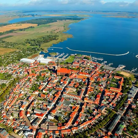 Darssblick, Penthouse-wohnung Fuer 4 Personen Mit Meerblick In Apartament