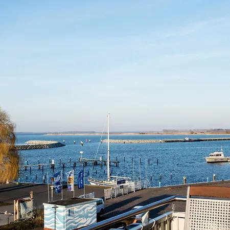 Apartament Darssblick, Penthouse-wohnung Fuer 4 Personen Mit Meerblick In *